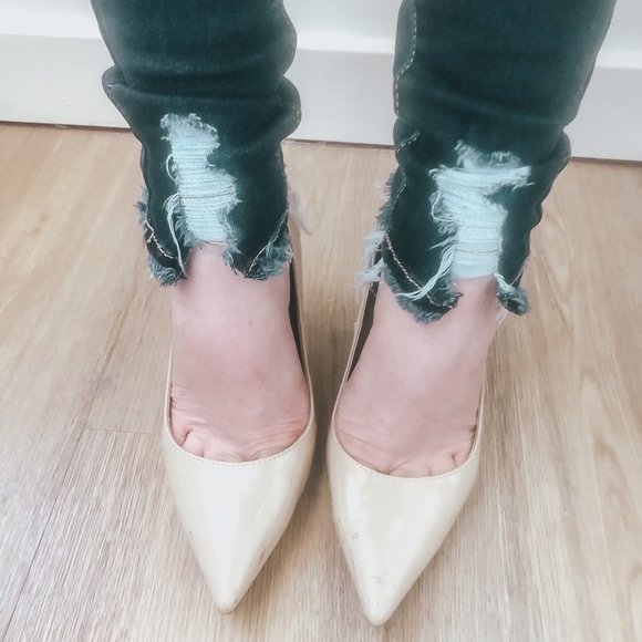 Noelle High Rise Distressed Ankle Skinnies - Picture 5 of 5